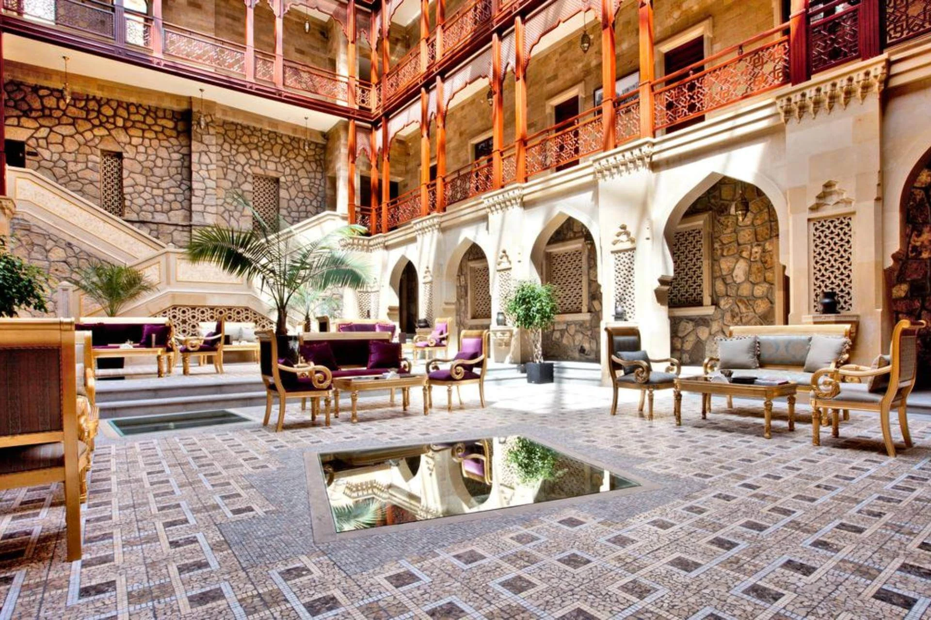 Shah Palace Hotel