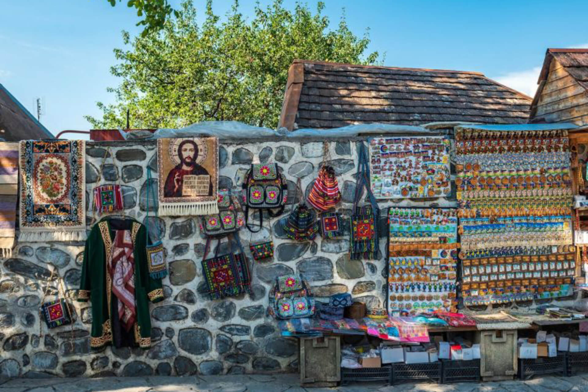 Sheki's Local Crafts: Traditional Handicrafts and Souvenirs in Azerbaijan